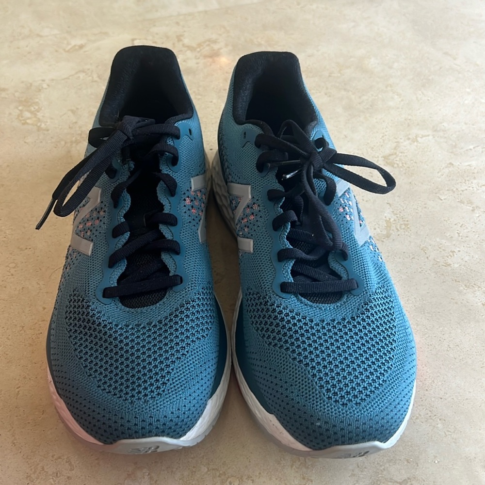 New Balance 880v10 Men’s Size 8.5 - Running Course - Color - Blue - New with box